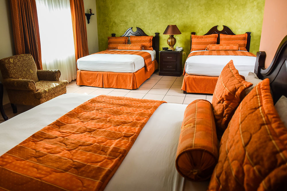 Hotel Victoria San Pedro Sula Esterno foto
